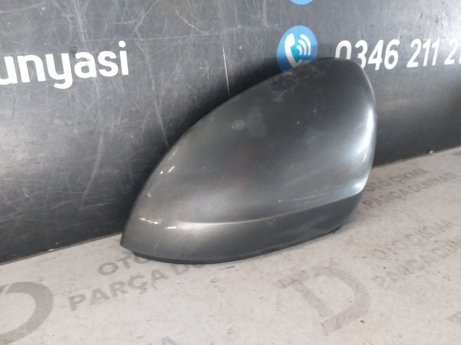 VOLKSWAGEN PASSAT B8 SOL AYNA KAPA�I (15-18)