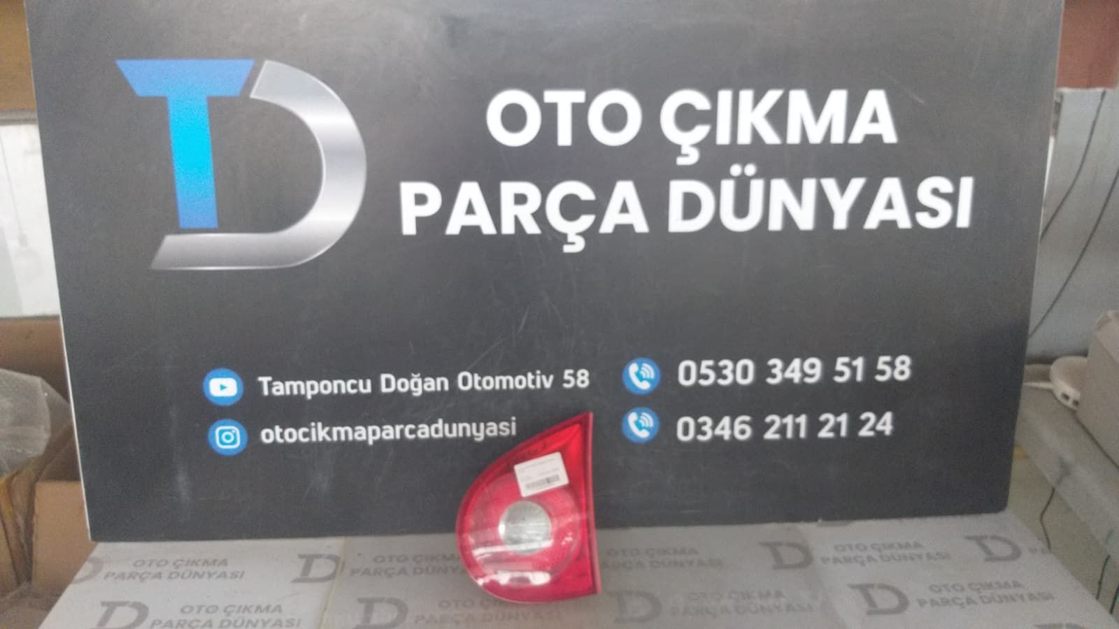 VOLKSWAGEN GOLF 5 SA  STOP 04-08