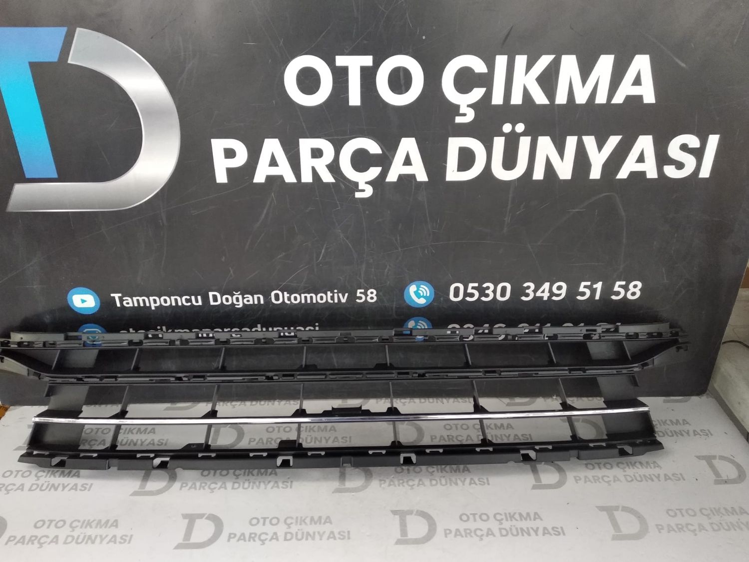 VOLKSWAGEN PASSAT B8 ORTA IZGARA  KROMLU  (15-18)