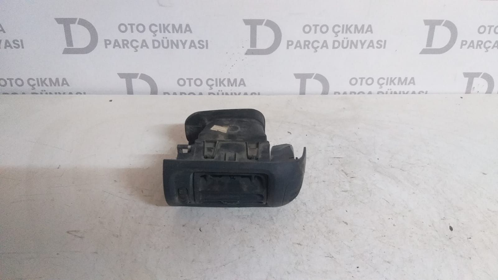 RENAULT CLİO SAĞ KALORİFER IZGARASI