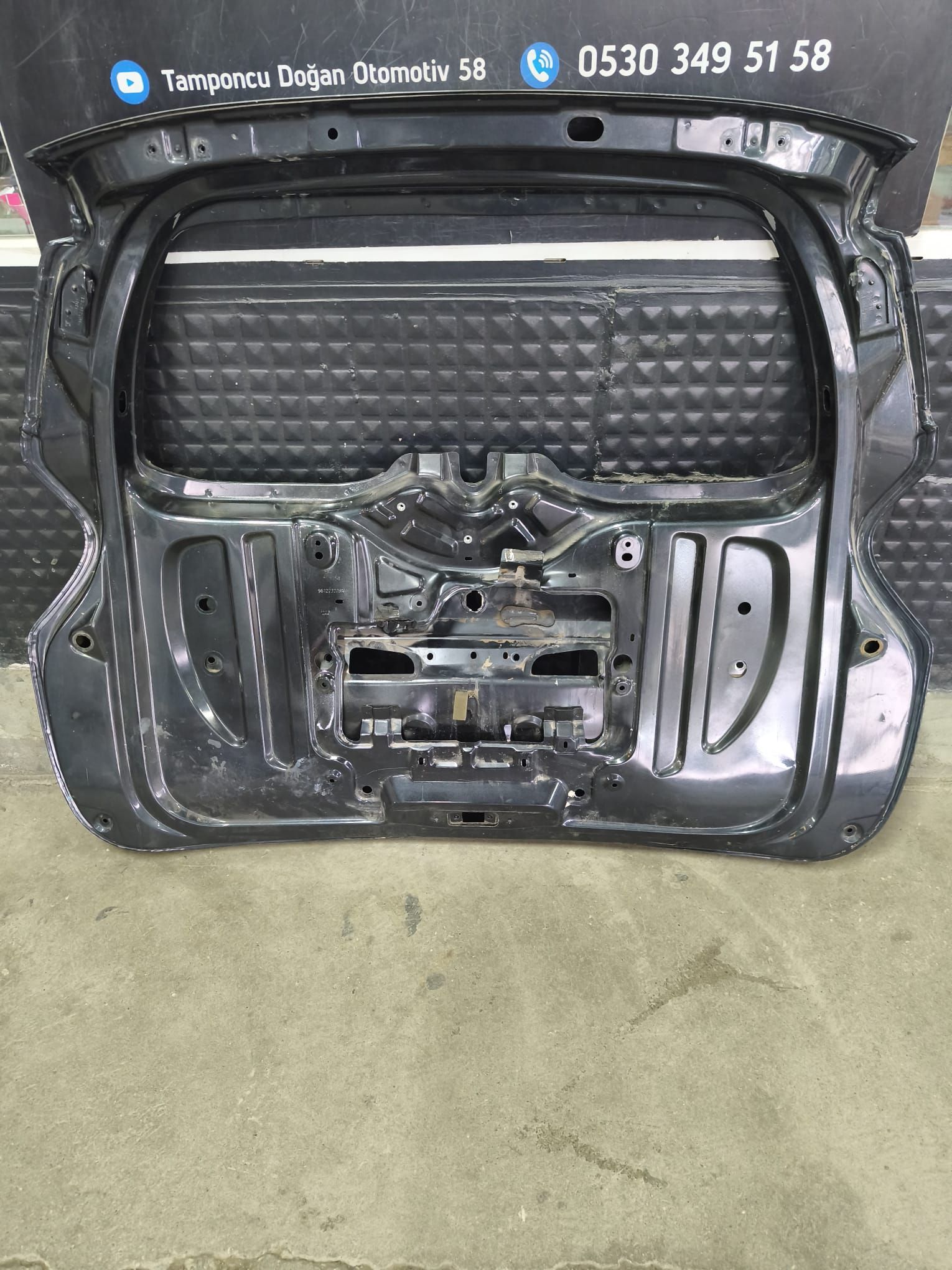 DAC�A LODGY ARKA BAGAJ KAPA�I 