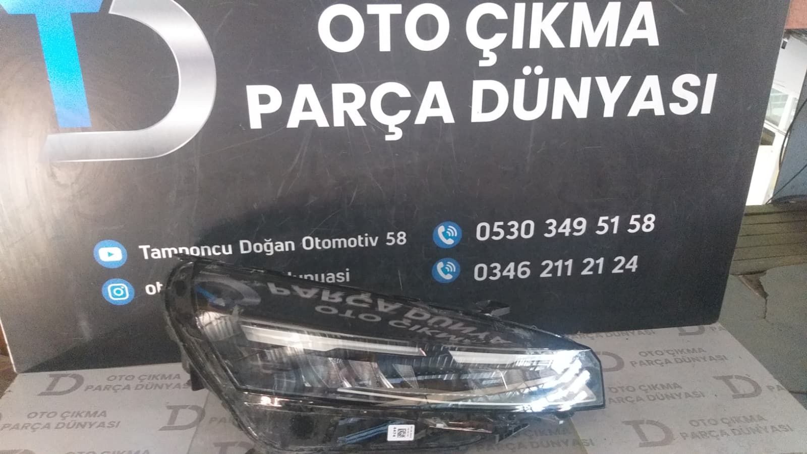 RENAULT CLİO 5.5 SAĞ FAR 2013