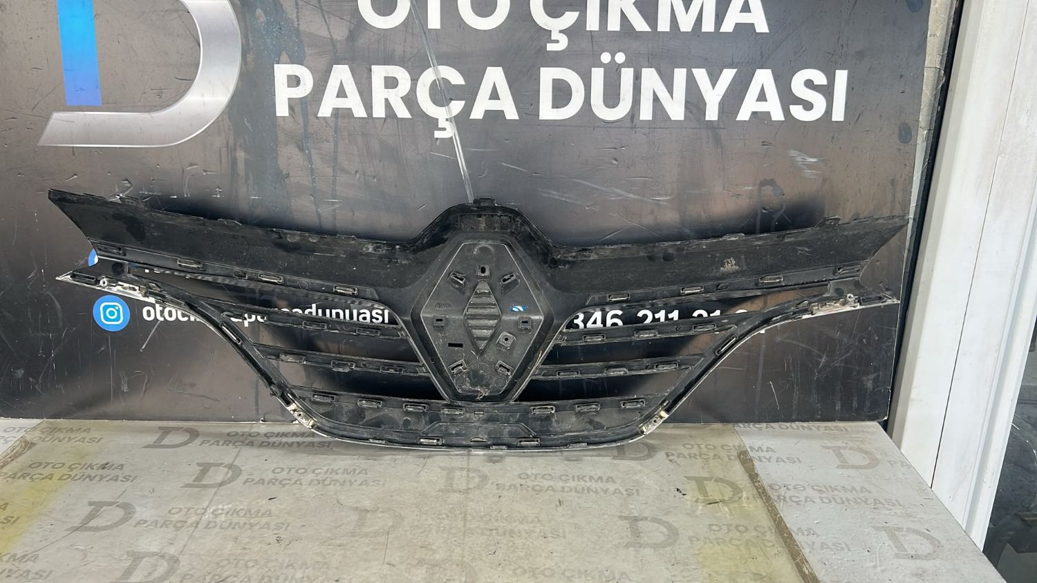Renault Megane 4 �n Panjur
