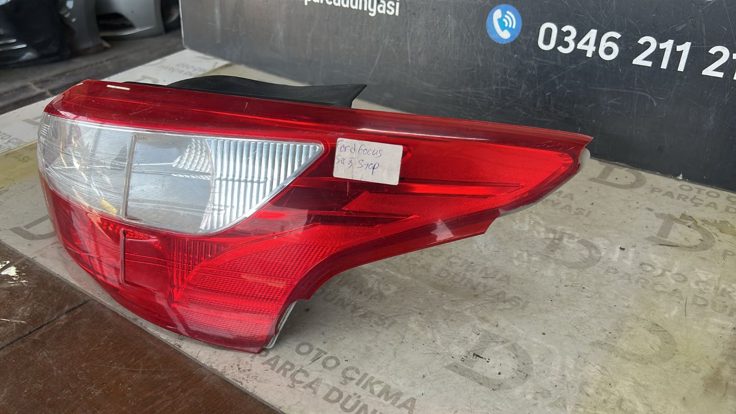 FORD FOCUS SA� STOP