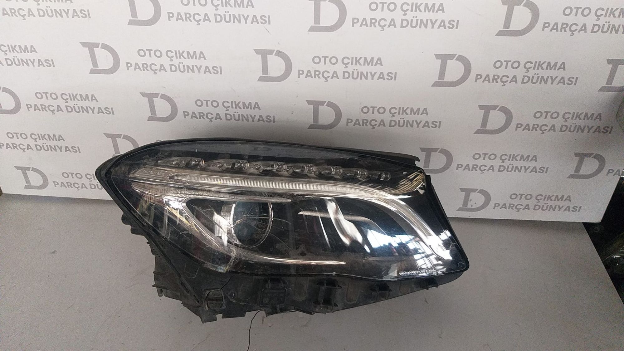 MERCEDES GLA SERS SA FAR W 156 (CAM KIRIK)