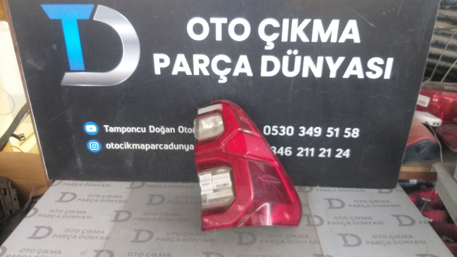 TOYOTA HİLUX SAĞ STOP