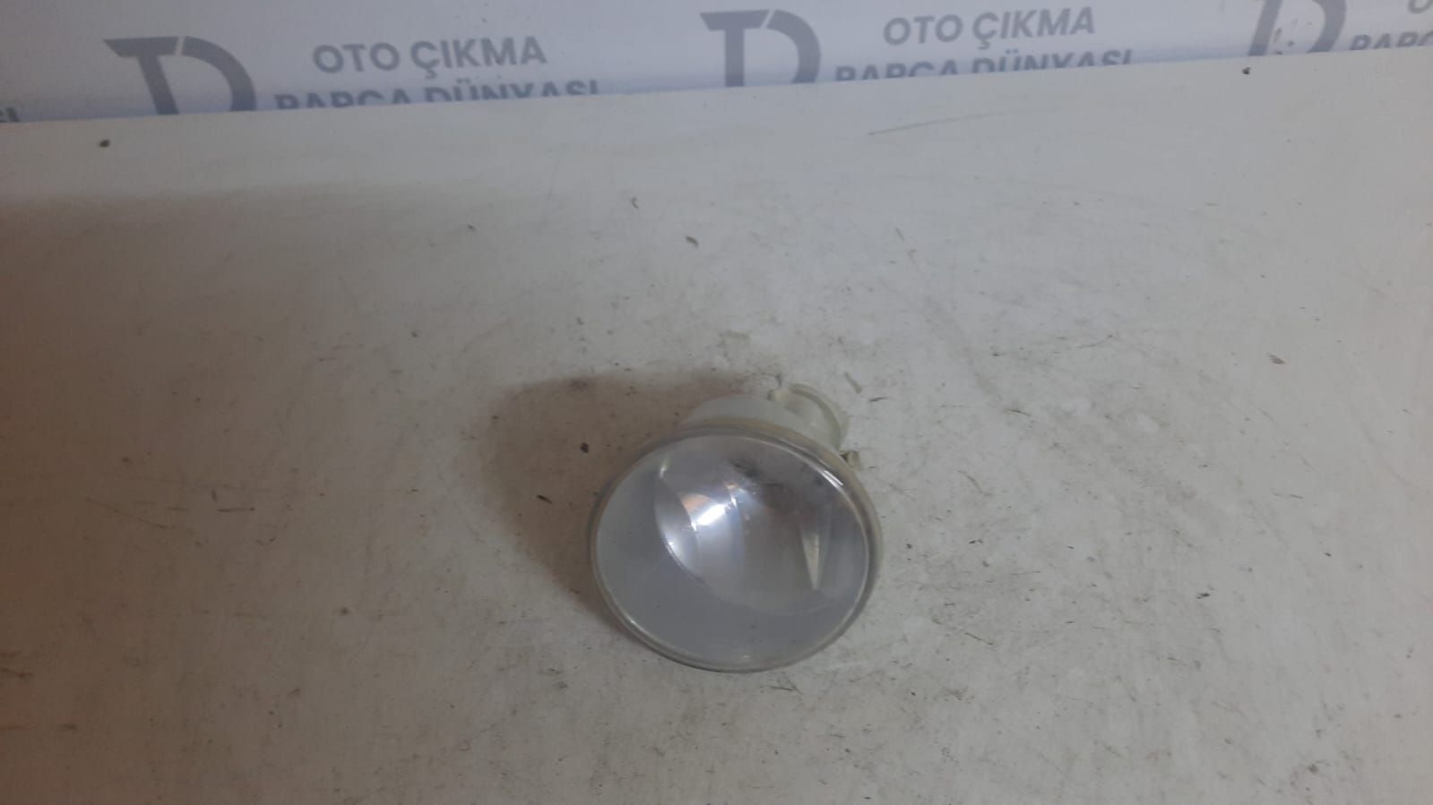 TOYOTA COROLLA SOL SİS FARI