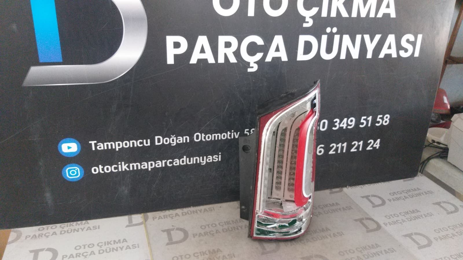 MERCEDES V�TO SA� STOP LEDL� W 447 20-24
