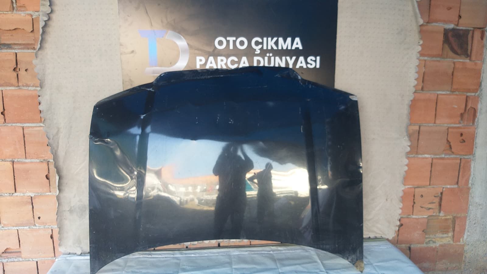 VOLKSWAGEN JETTA N KAPUT 04-08