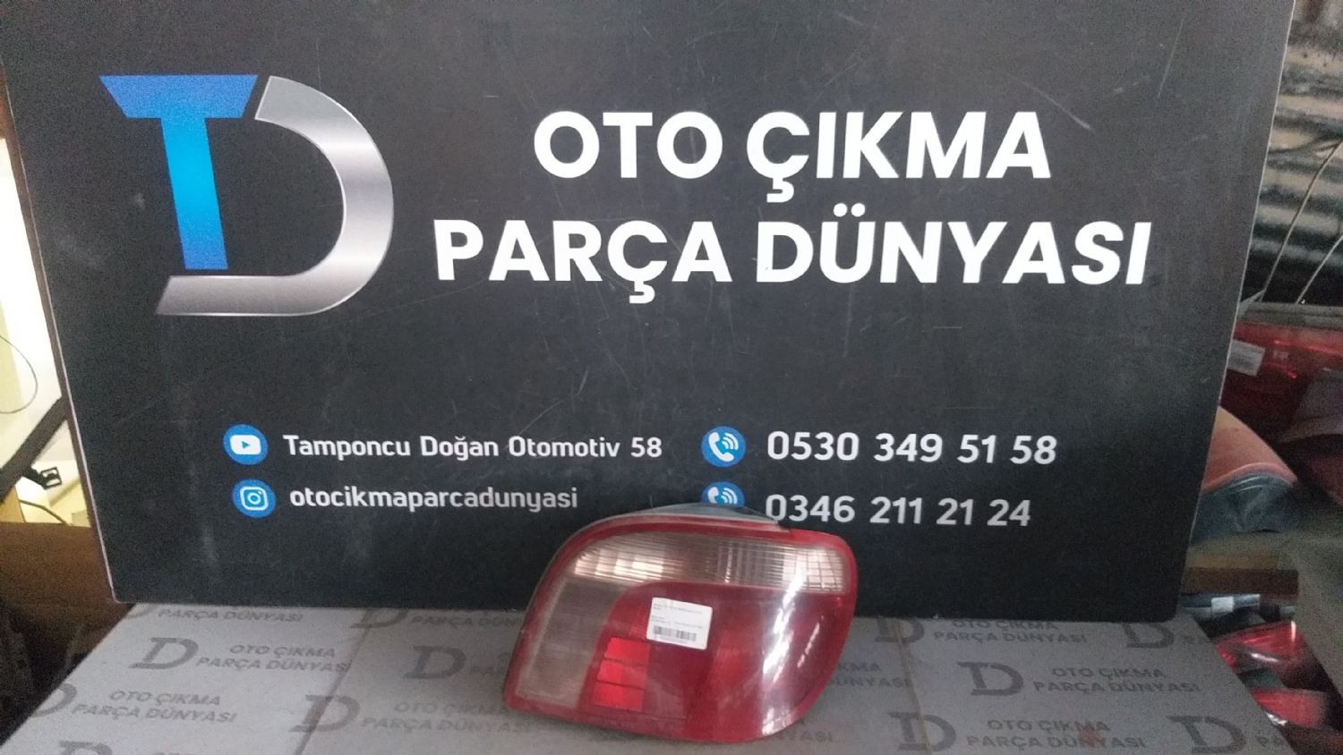 TOYOTA YARS SA STOP 99-04