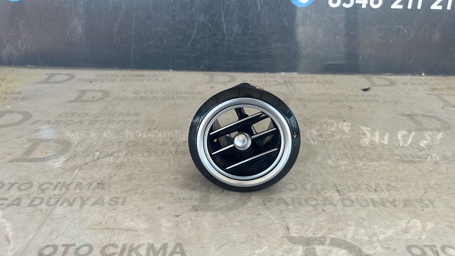 MERCEDES BENZ E SER�S� HAVALANDIRMA IZGARASI