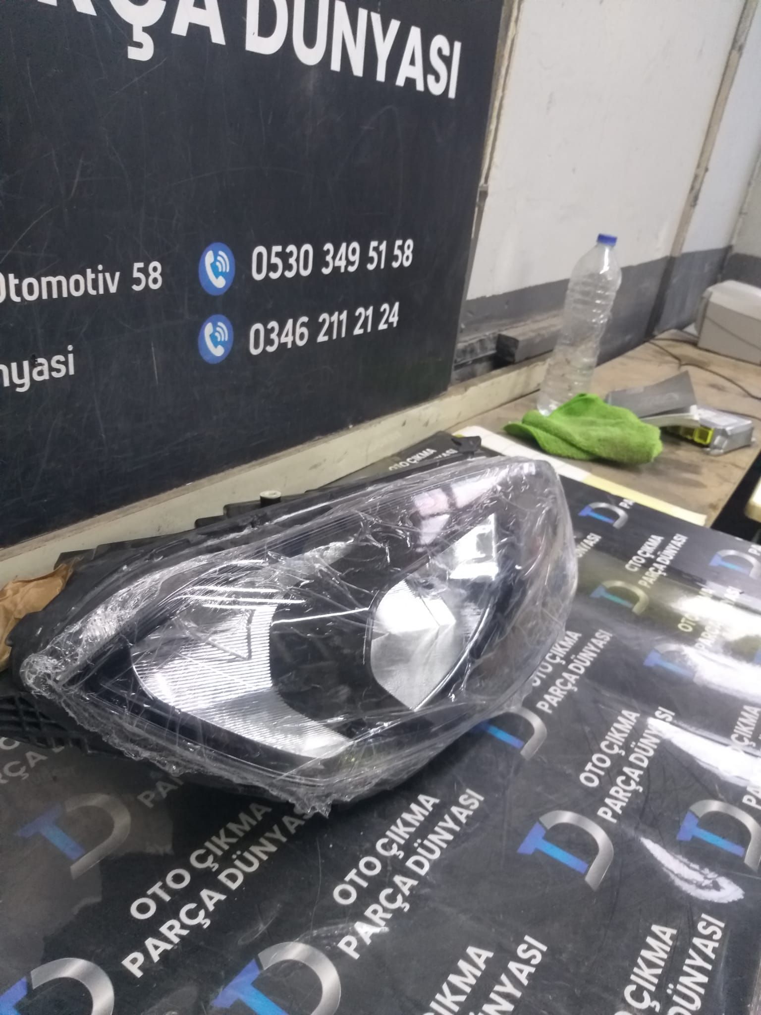 FORD CROU�ER SA� FAR [17-20]