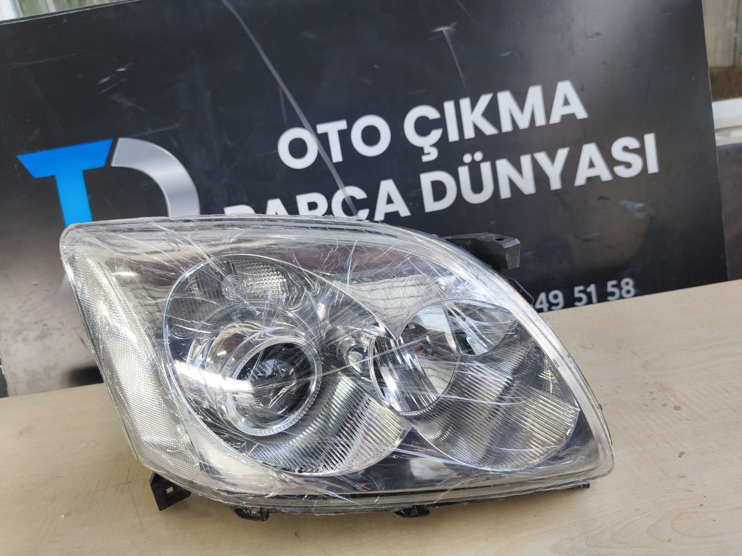 TOYOTA AVENS�S SA� FAR