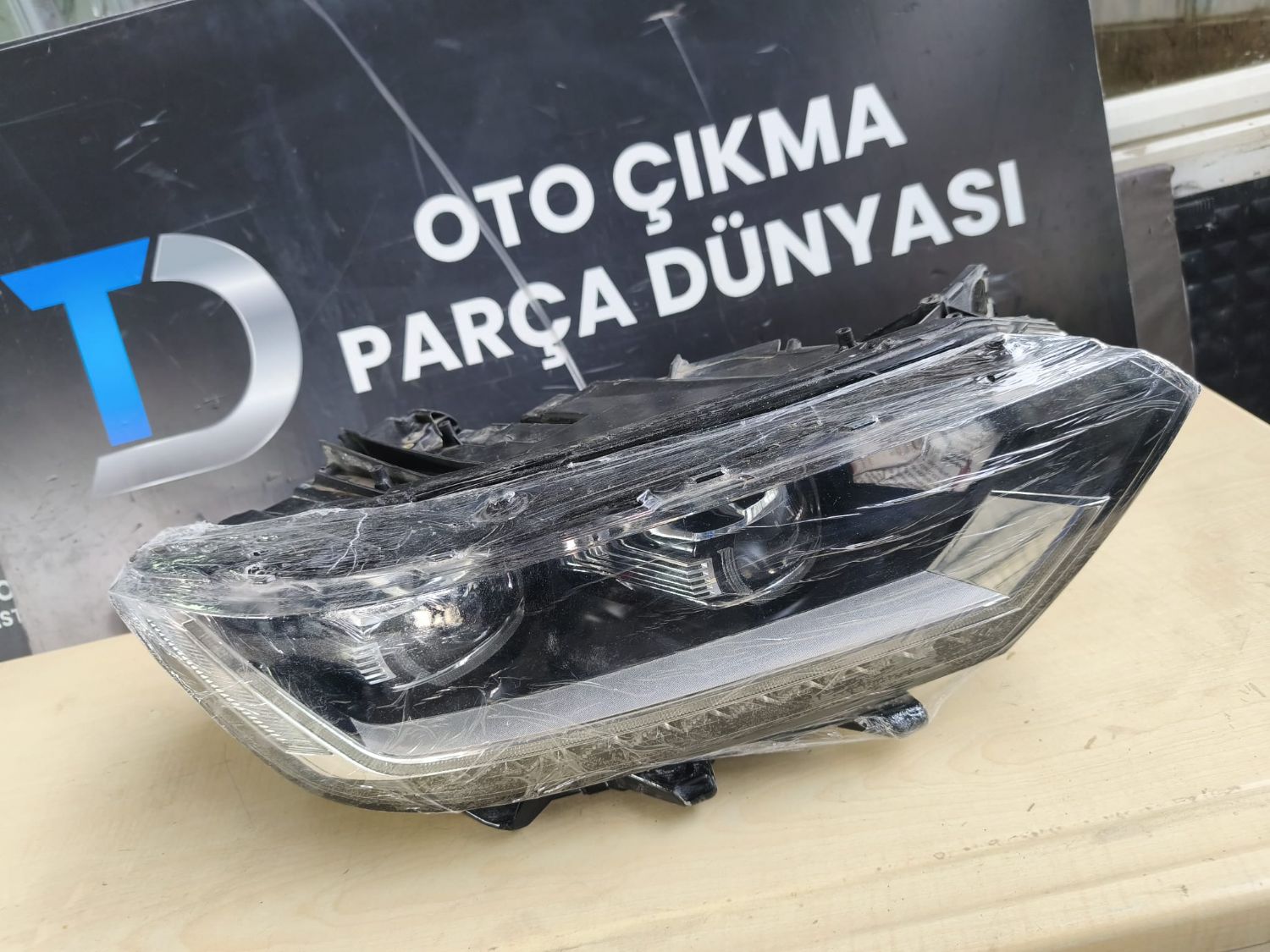 VOLKSWAGEN PASSAT B8 H�NGL�NE SA� FAR