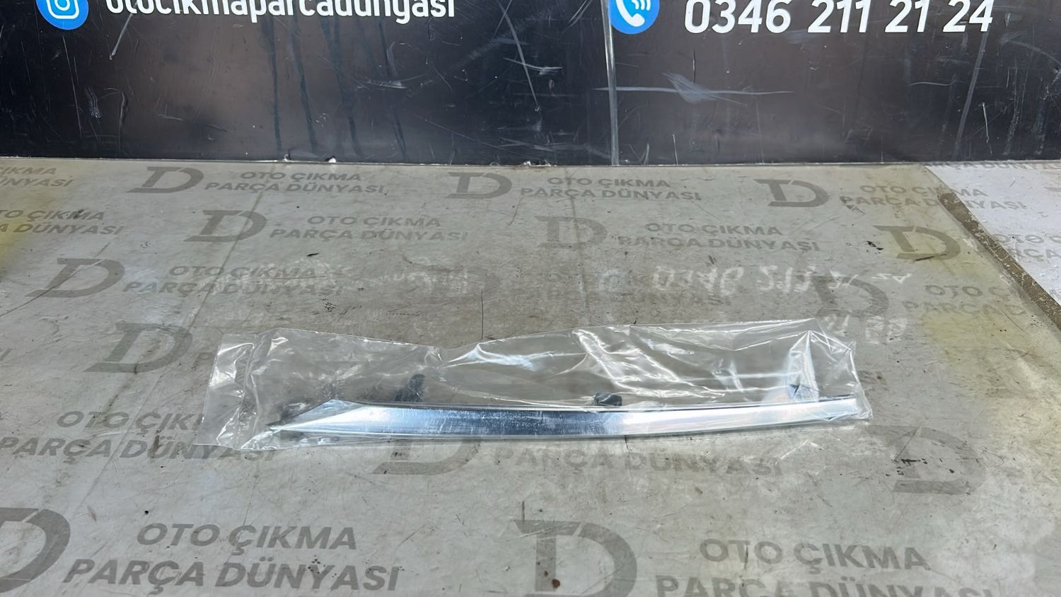 Toyota Corolla Panjur Nikelaj� 2013-2015 Sol Taraf