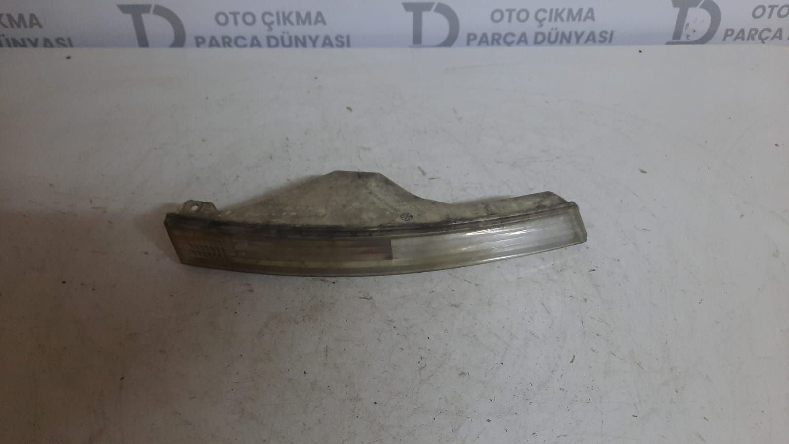 VOLKSWAGEN PASSAT B 6 ÖN TAMPON SİNYALİ