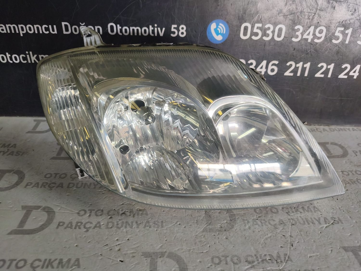 TOYOTA COROLLA SA� FAR SEDAN [ 2003-2006 ]