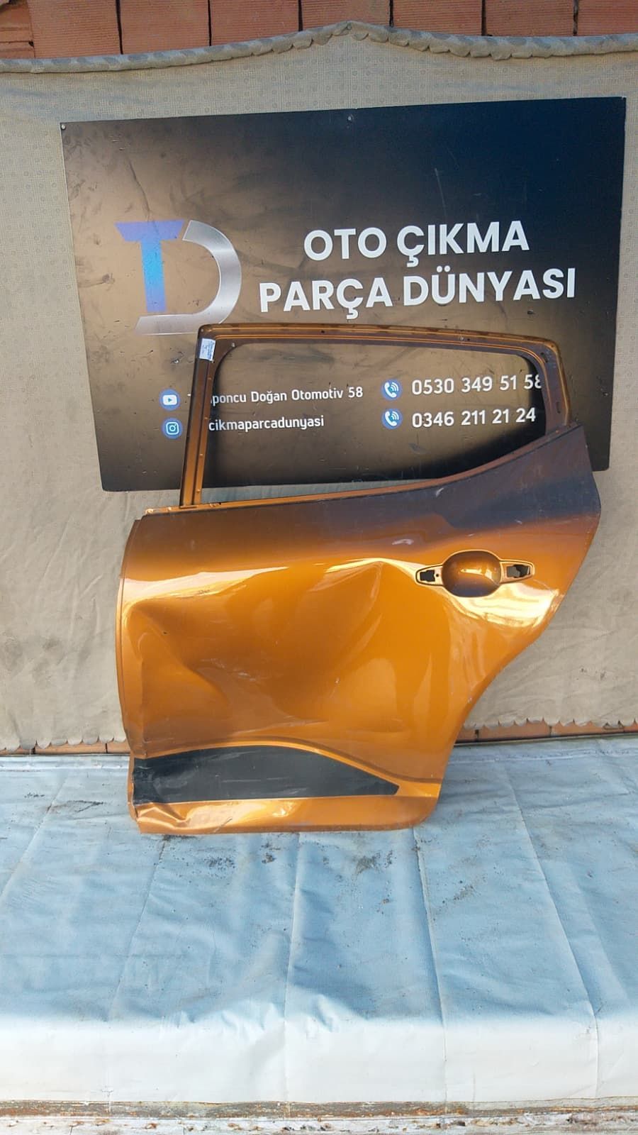 DACA SANDERO SOL ARKA KAPI 21-24