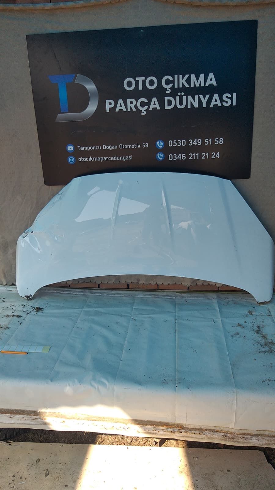 FORD COURER N KAPUT 24-25