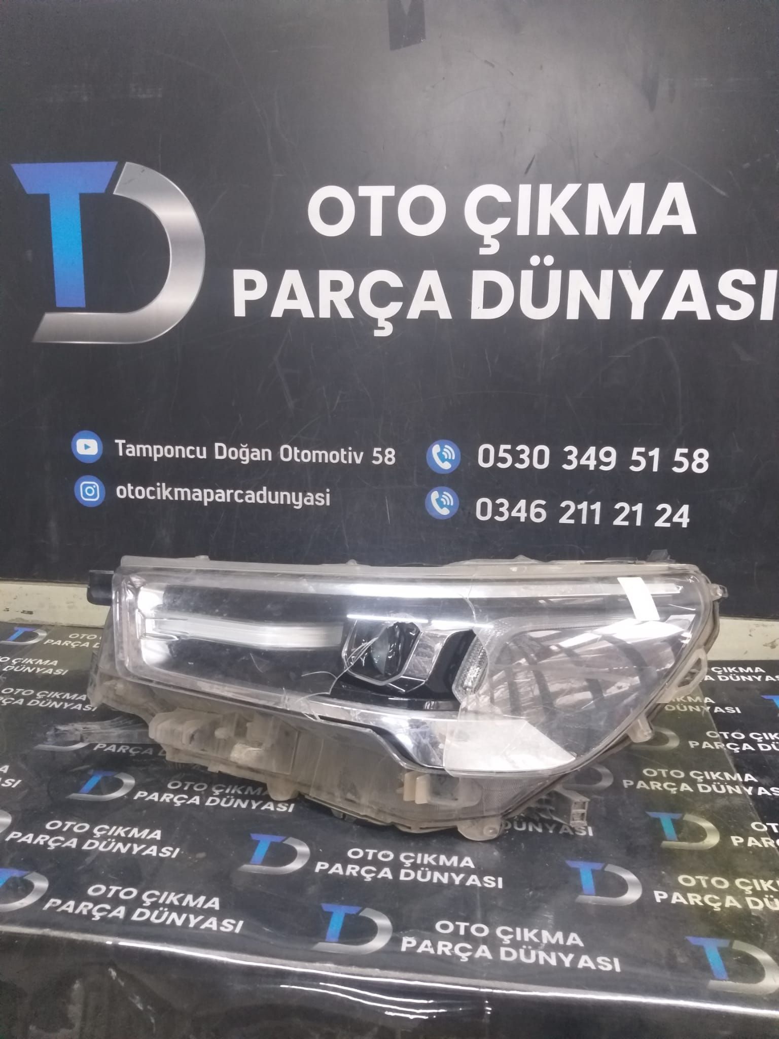 TOYOTA HILUX SOL FAR [2021-2024]