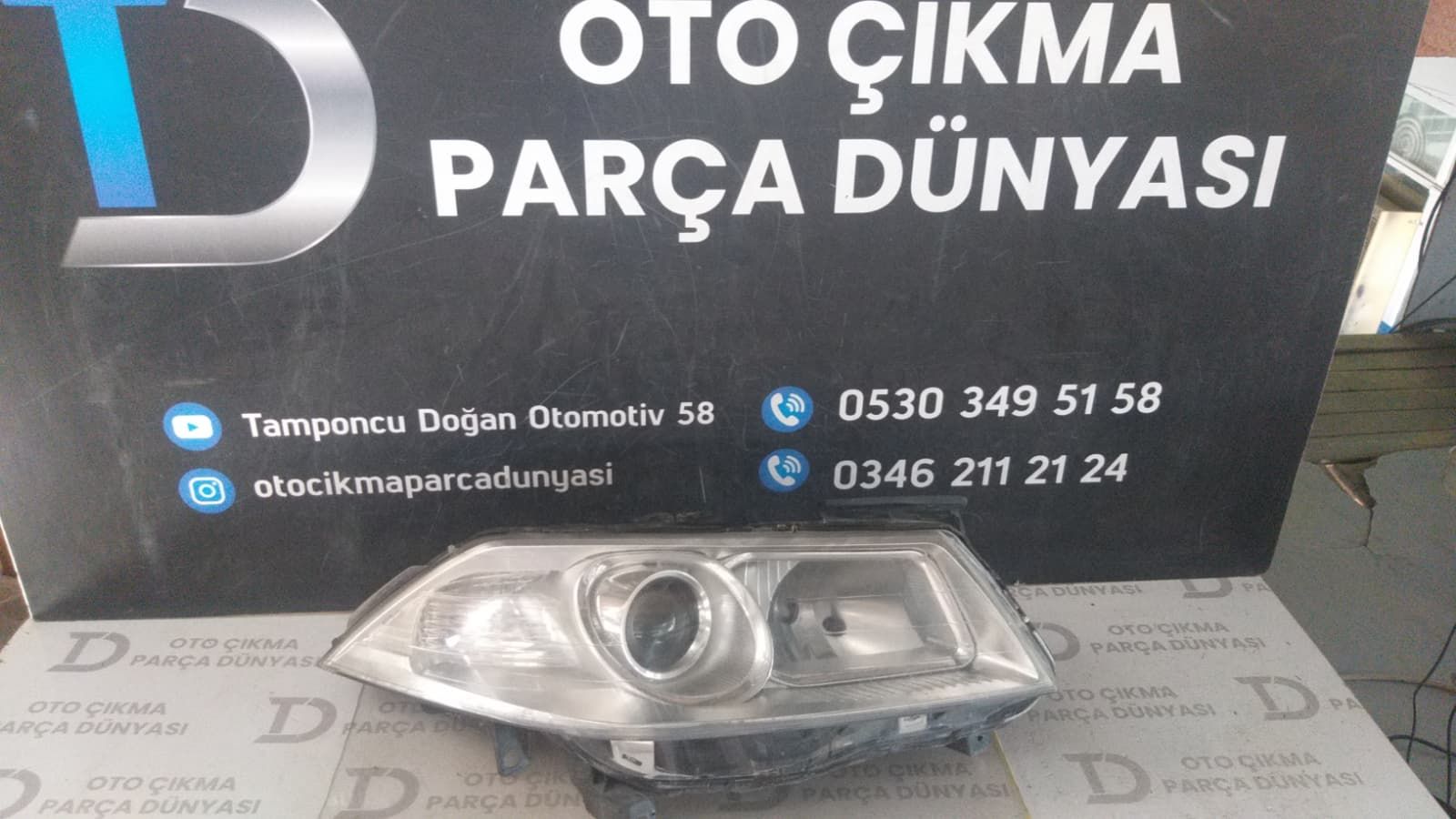 RENAULT MEGANE 2 SAĞ FAR MERCEKLİ 05-09