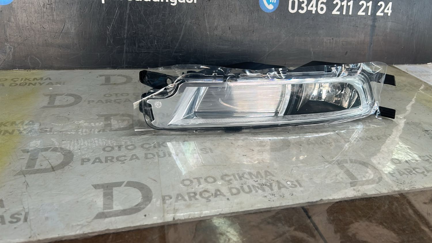 VOLKSWAGEN PASSAT B8 S�S FARI TEK DUYLU 2015 Sol  TARAF SIFIR