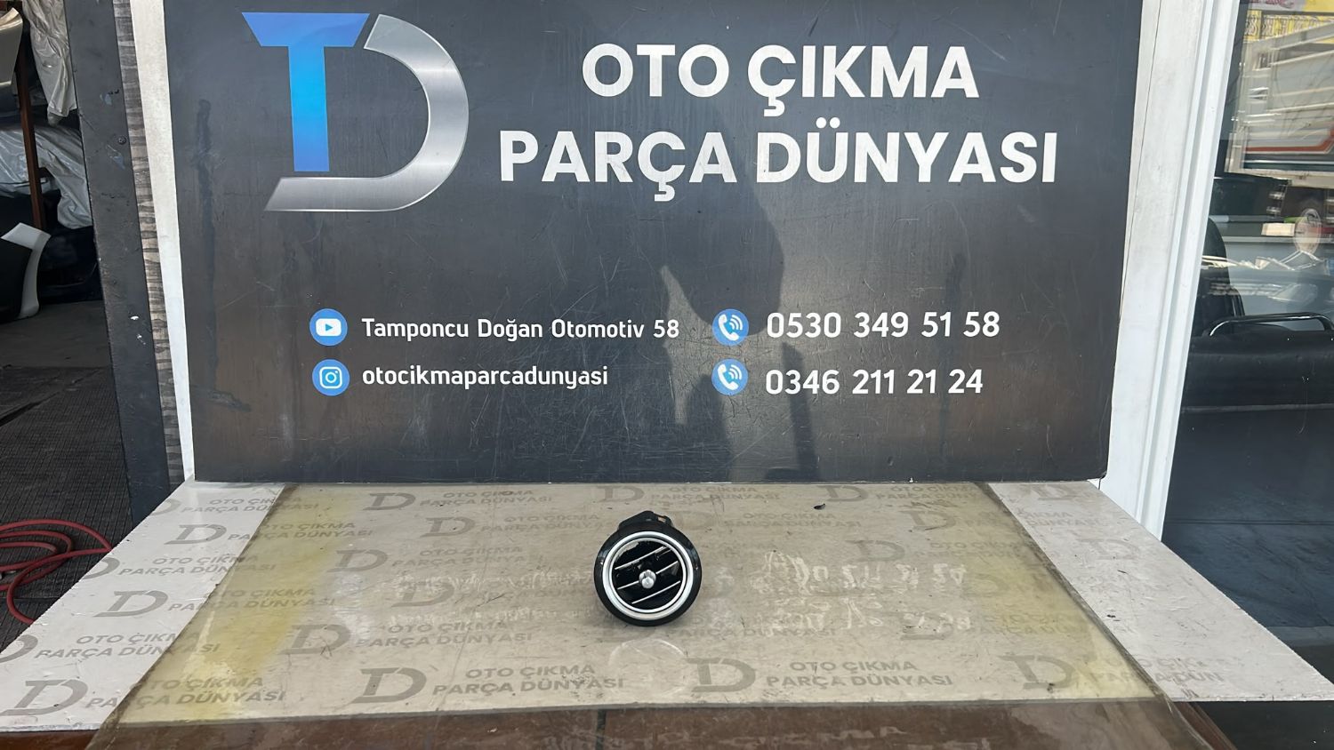 MERCEDES BENZ E SER�S� HAVALANDIRMA IZGARASI