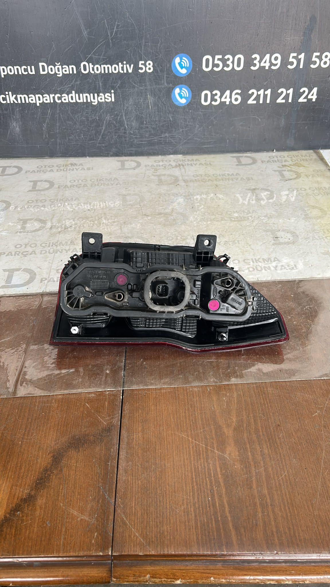 FORD TOURNEO COUR�ER SOL STOP