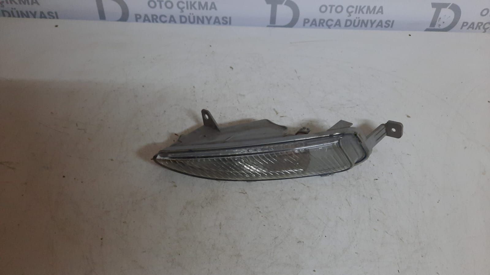 OPEL ASTRA J SAĞ ÖN TAMPON SİNYALİ