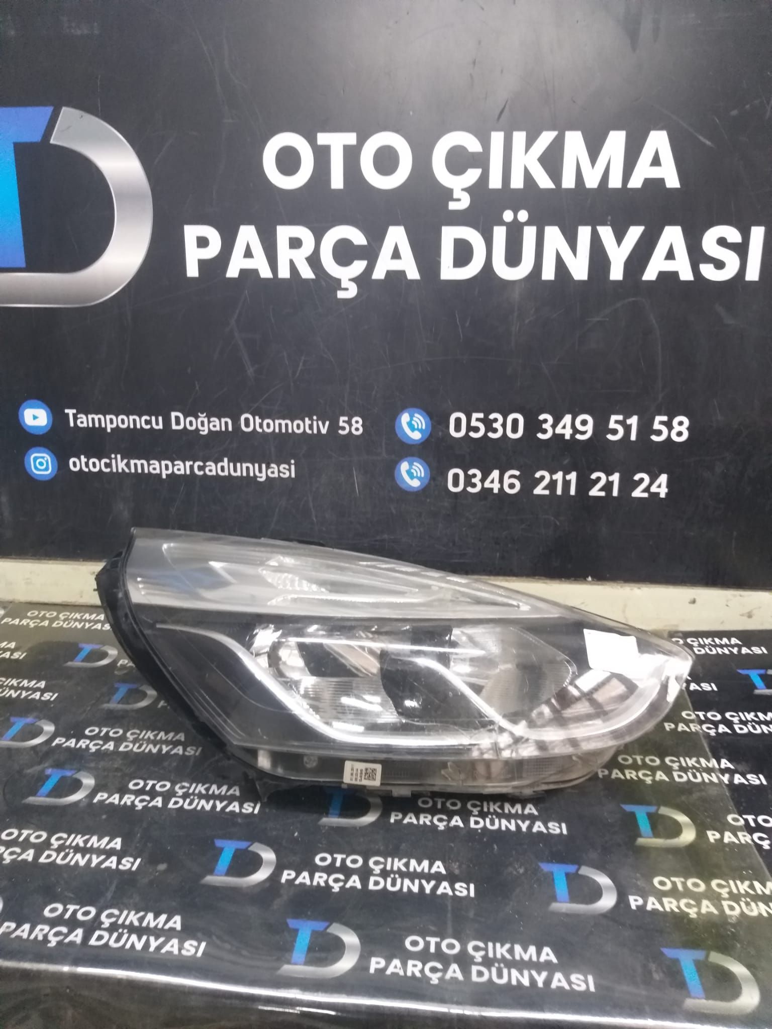 RENAULT CL�O 4 SA� FAR