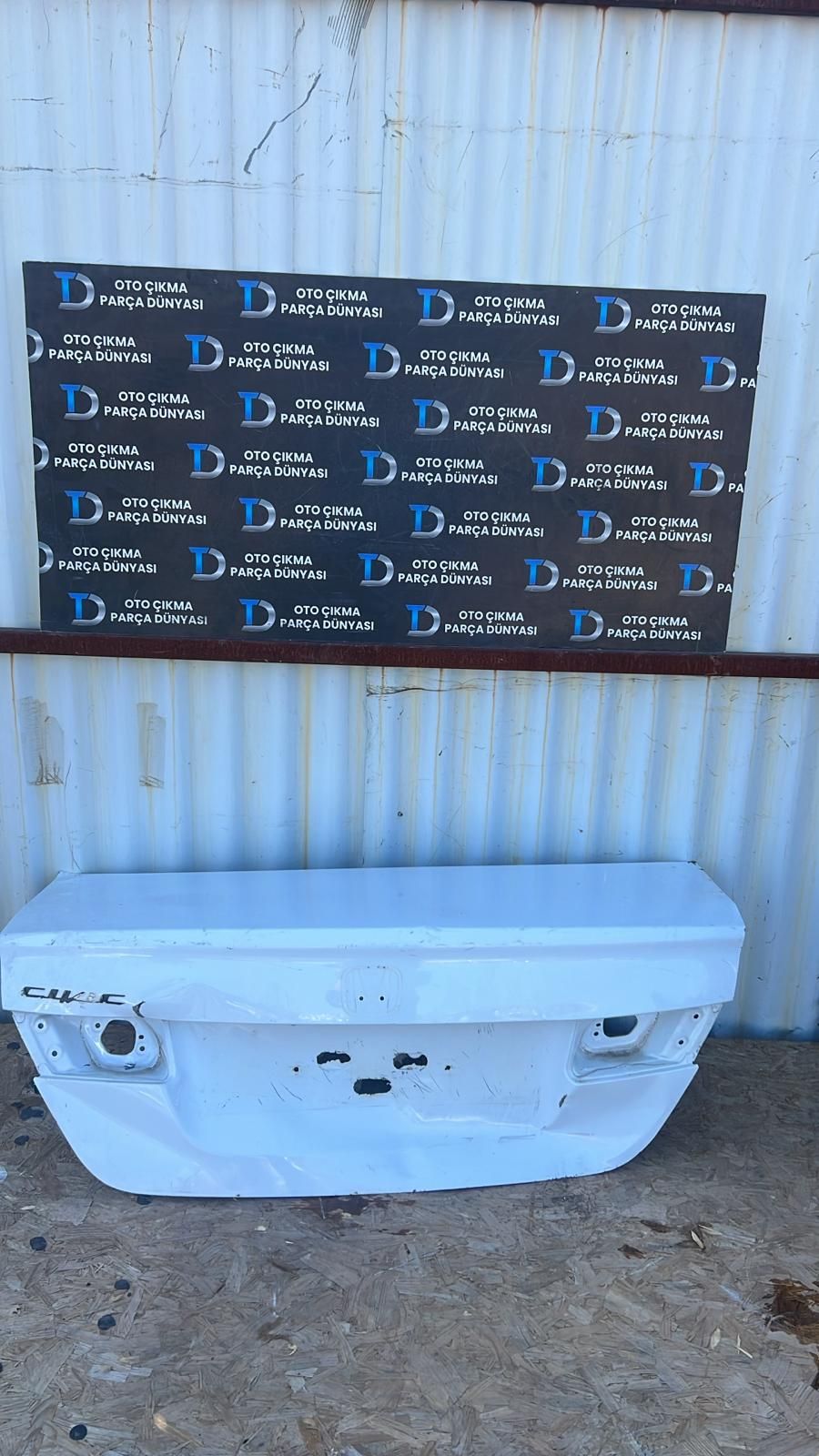 HONDA CVC ARKA BAGAJ KAPAI 13-18