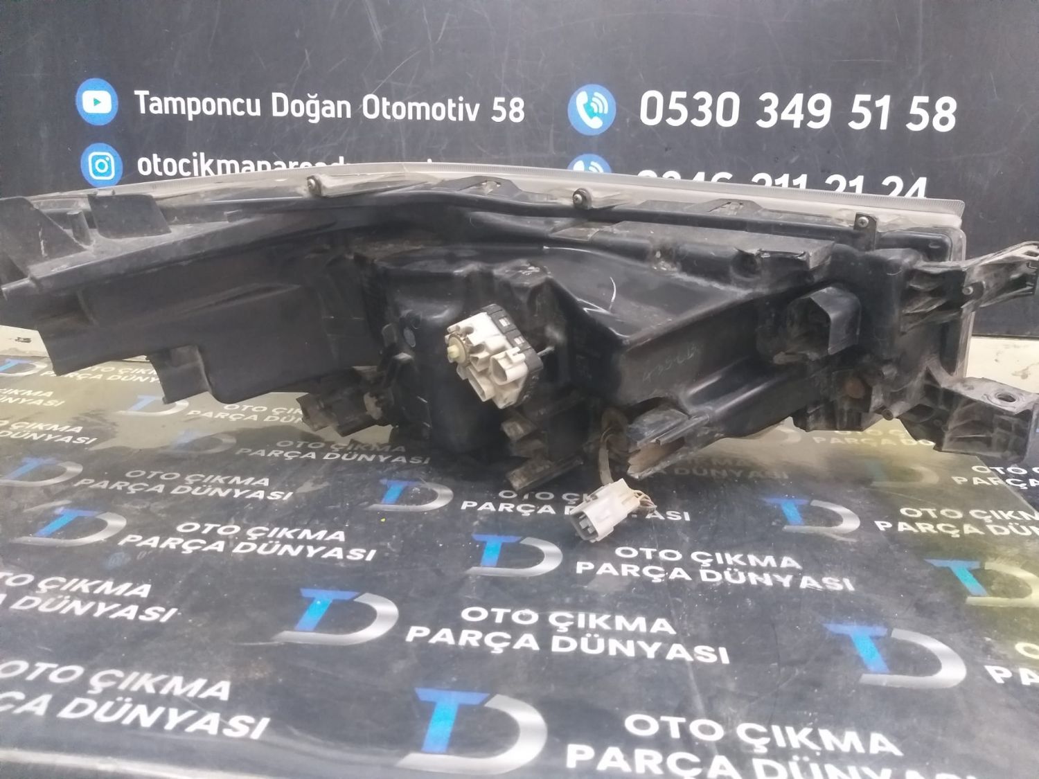 TOYOTA HILUX SOL FAR [2021-2024]