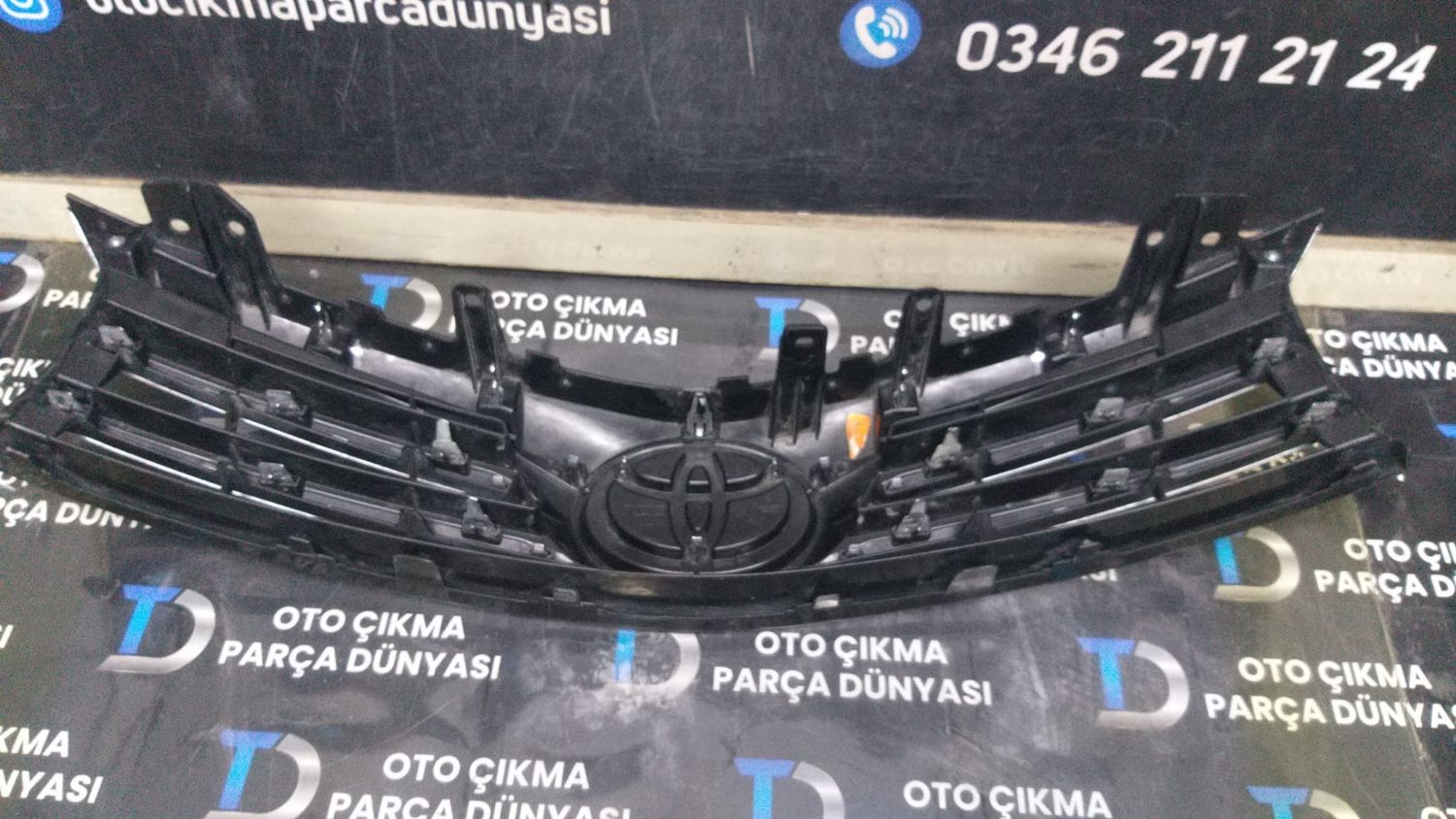 TOYOTA COROLLA �N PANJUR [13-18]