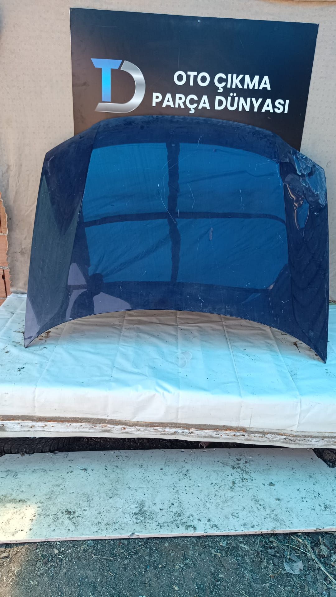 VOLKSWAGEN PASSAT N KAPUT 01-06