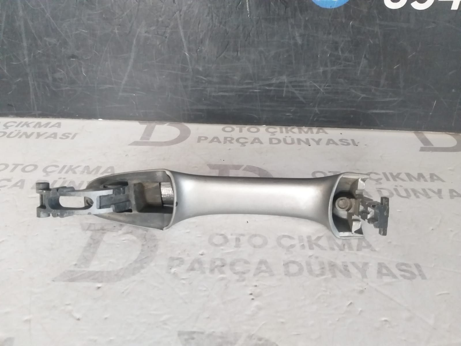 VOLKSWAGEN PASSAT B8 SOL ARKA KAPI KOLU