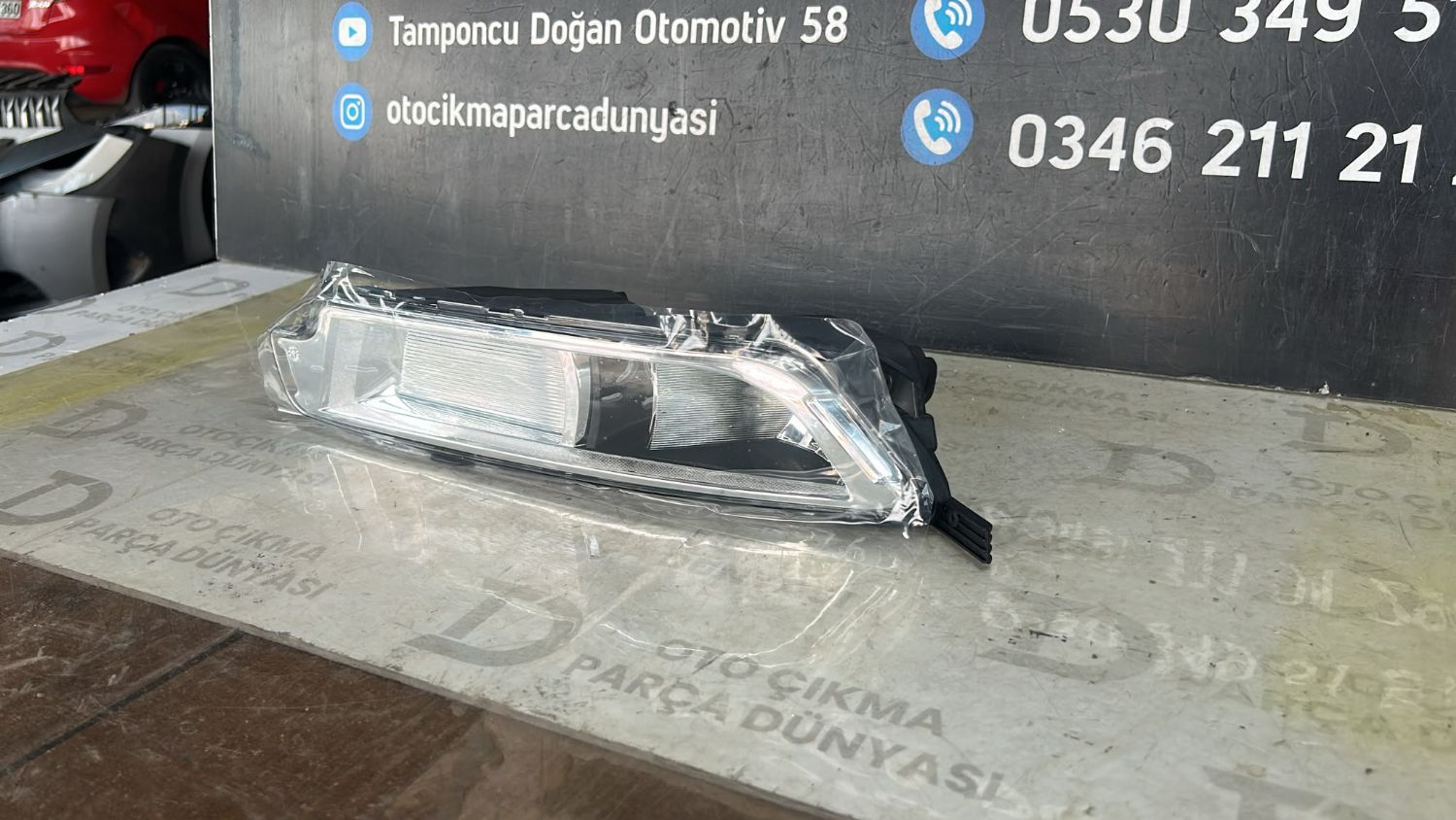 VOLKSWAGEN PASSAT B8 S�S FARI TEK DUYLU 2015 Sol  TARAF SIFIR