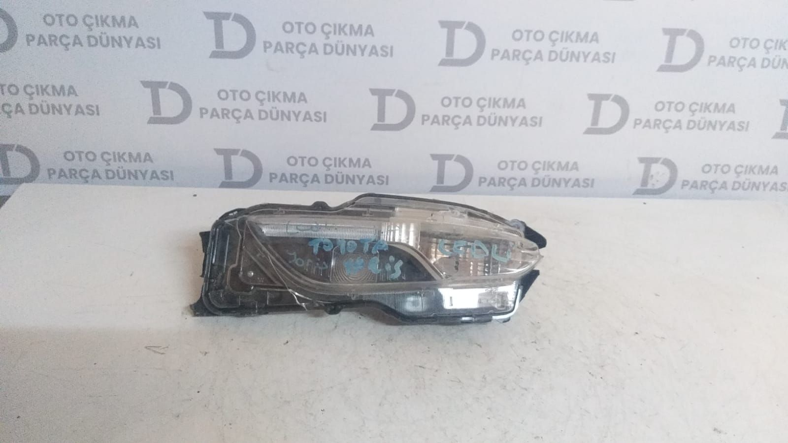TOYOTA YARS SA GNDZ LED