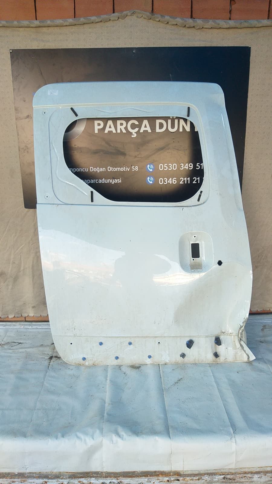 DACİA DOKKER SAĞ SÜRGÜLÜ ARKA KAPI 21-24