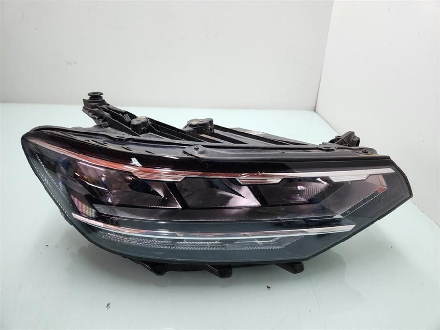 VOLKSWAGEN PASSAT FAR �N SA� LEDL� MOTORLU 19