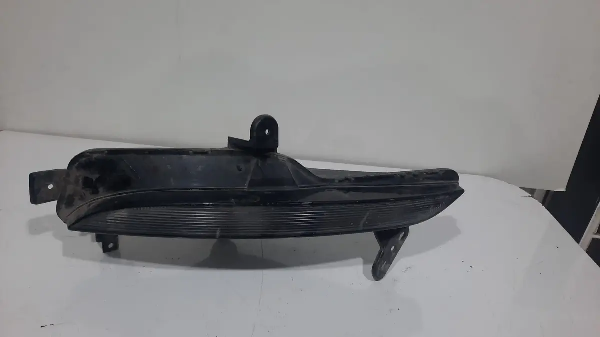 Renault Megane 4 Sağ Tampon Sinyali 17