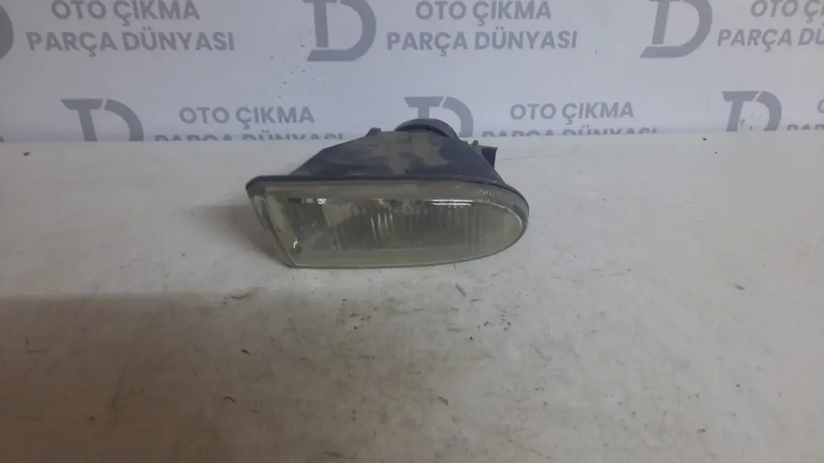 Renault 19 Sağ Sis Farı
