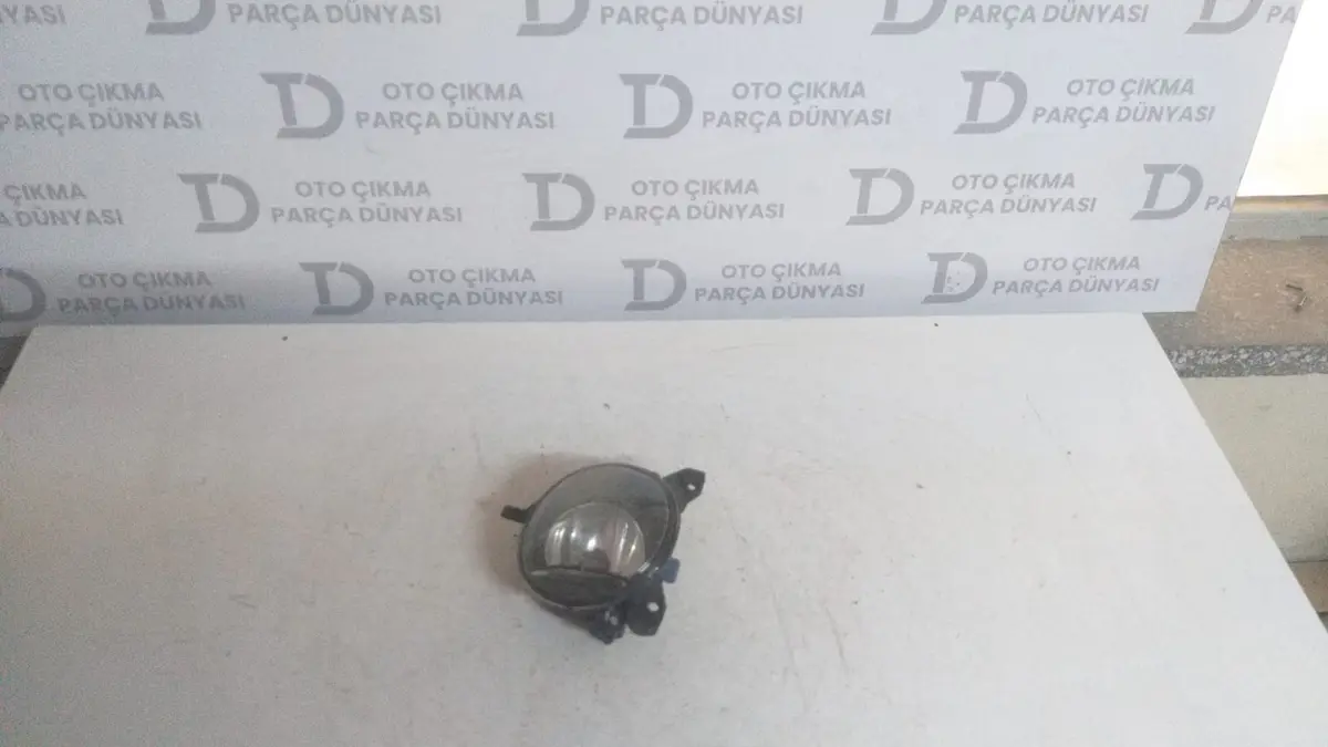 Toyota Corolla Sağ Sis Farı