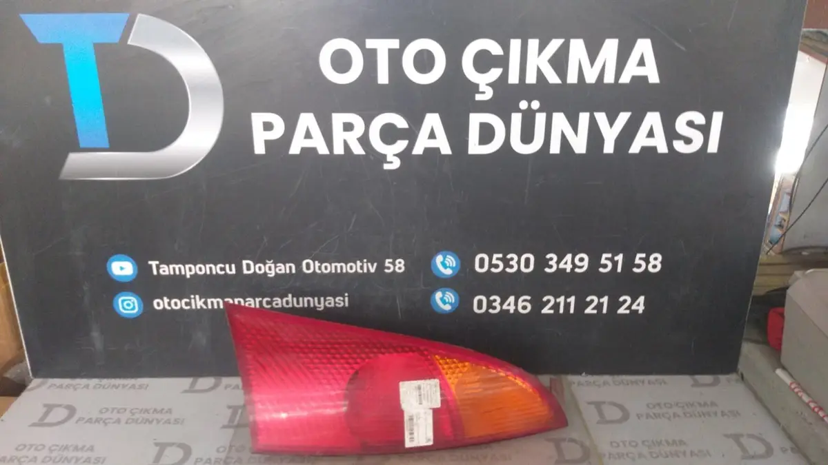 Ford Focus Sağ Stop 98-05 Hatcback