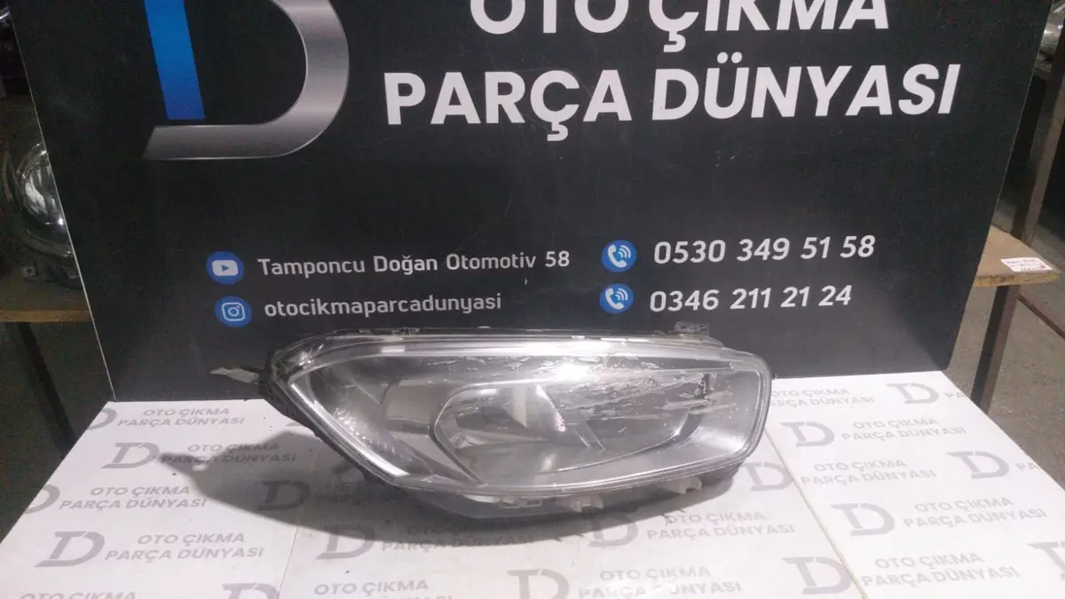 Ford Courier Sağ Far Gri