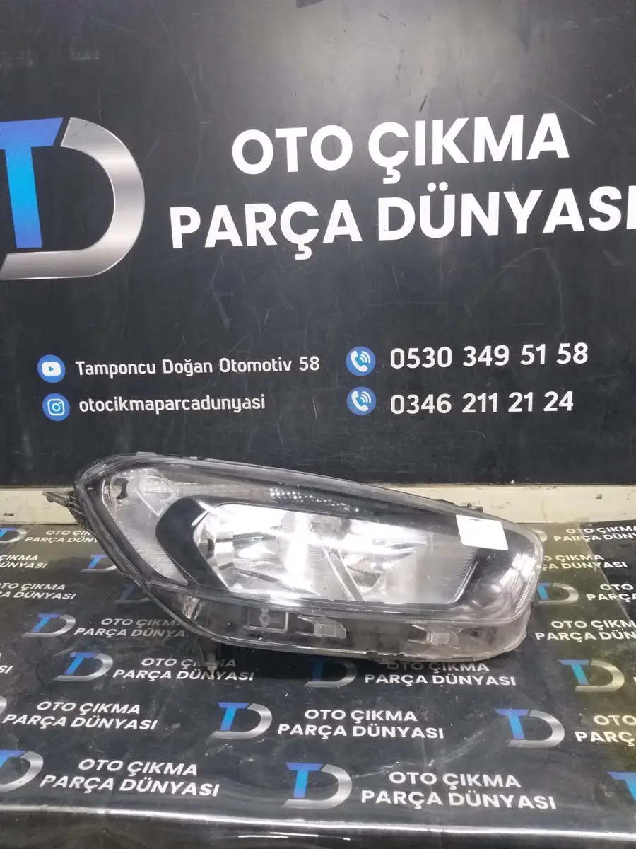 Ford Courier Sağ Far