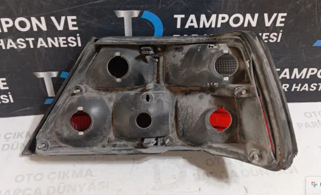 Mercedes-Benz W124 Sağ Arka Stop (85-95)