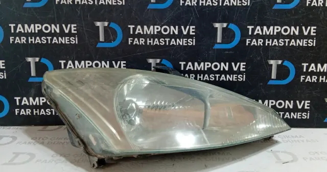Ford Focus 1 Sağ Far (98-02)