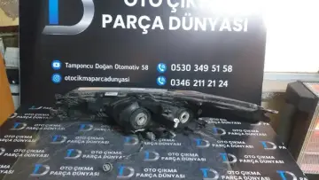 Toyota Corolla Sağ Far 17-19