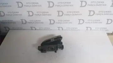 Mercedes E Serisi Sağ Sis Farı