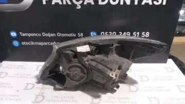 Mercedes Vito Sağ Far